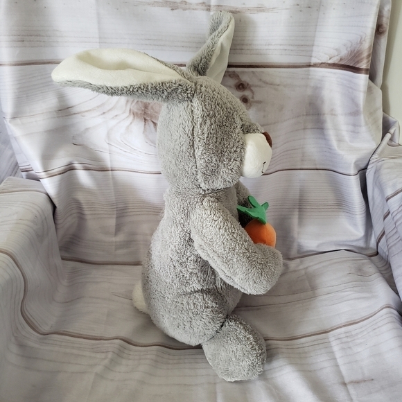 Animal Adventure Gray White Bunny Rabbit With Carrot Plush 15" Stuffed 2014 HTF - Picture 5 of 11